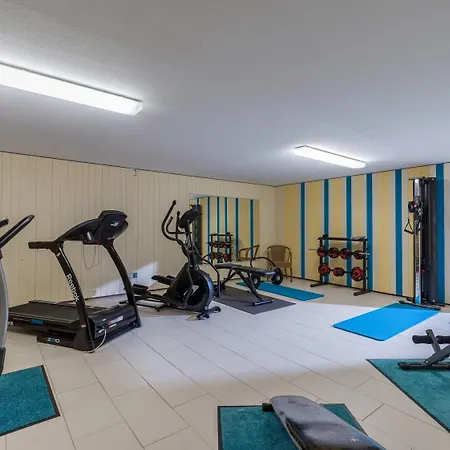 Ferienwohnanlage B 3 Mit Hallenbad Und Sauna Апартаменты *